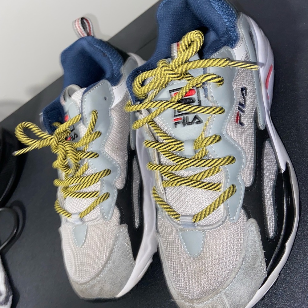 Filas - Picture 2 of 4